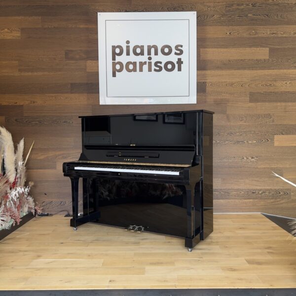 Piano droit d'Occasion YAMAHA u1 | noir brillant - pianos parisot