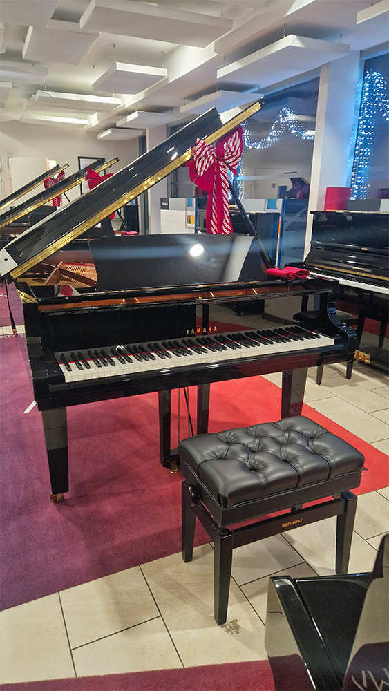 yamaha c3x | noir brillant