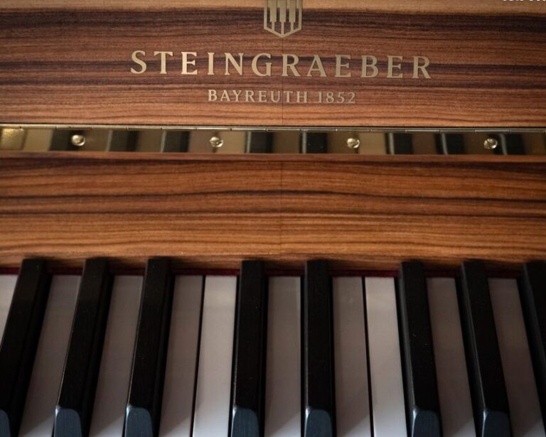 122 t vernis spécial satiné